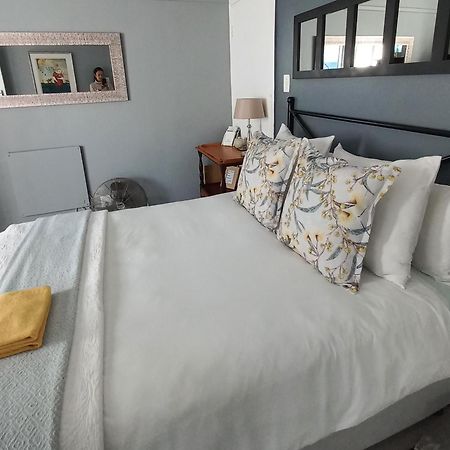 Peony Luxury Room With Wifi And Own Entrance Stellenbosch Kültér fotó