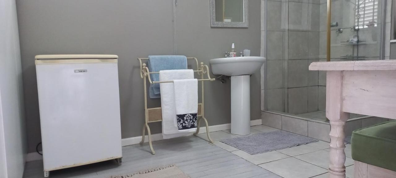 Peony Luxury Room With Wifi And Own Entrance Stellenbosch Kültér fotó
